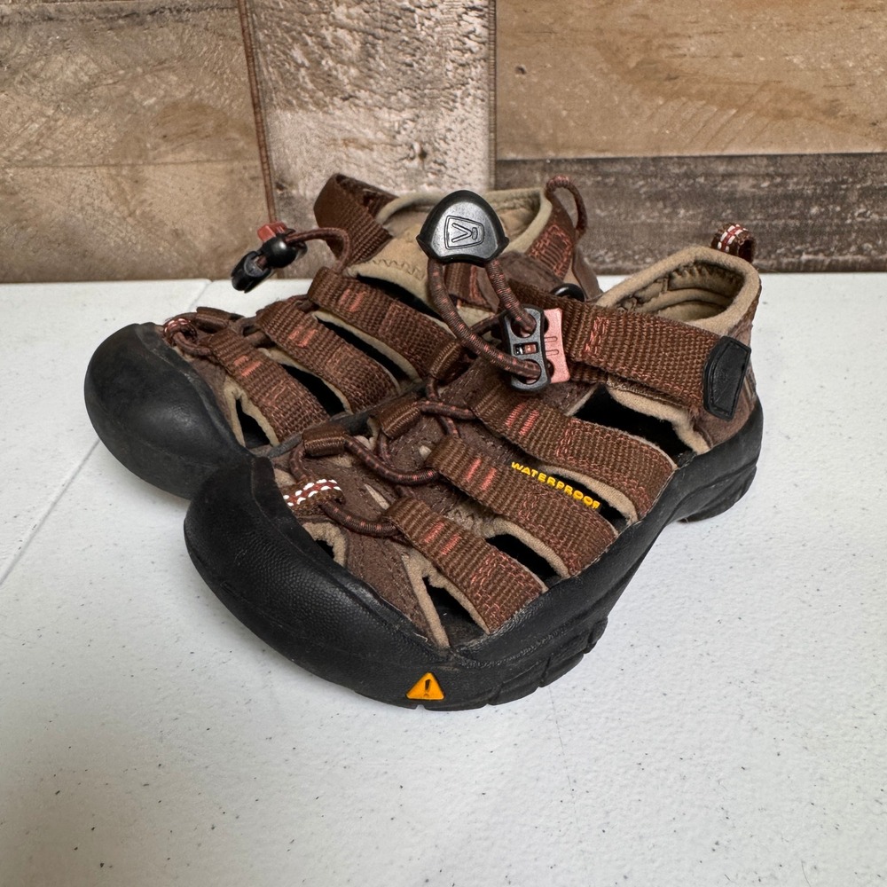 Keen Newport H2 Sandals Kids Baby Toddler Size 8 Brown Waterproof Hiking Shoes